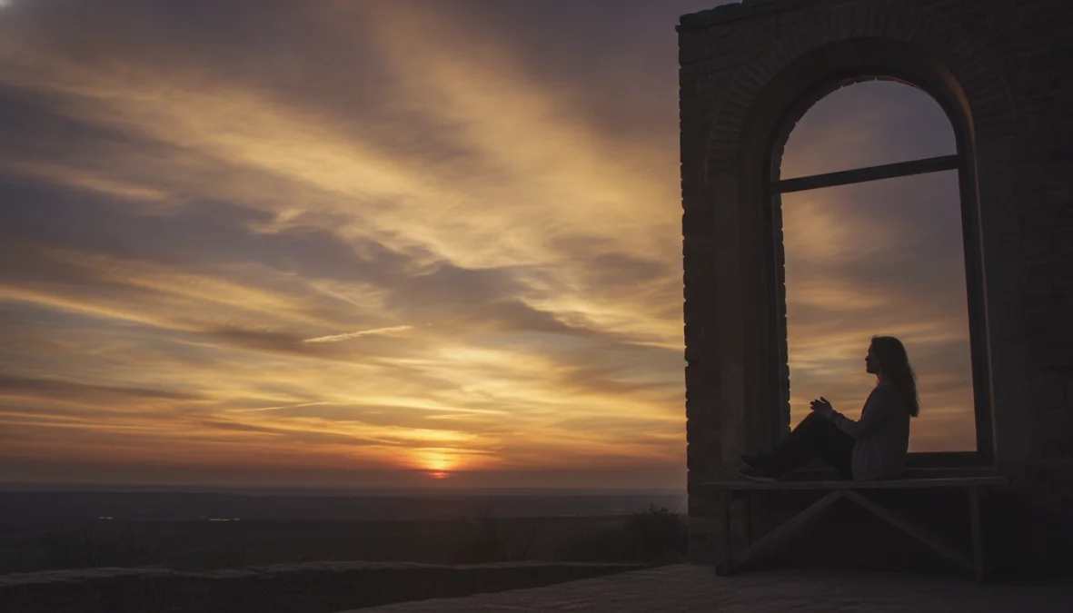 Sunset Anxiety: Why Evening Hours Trigger Stress and How to Cope